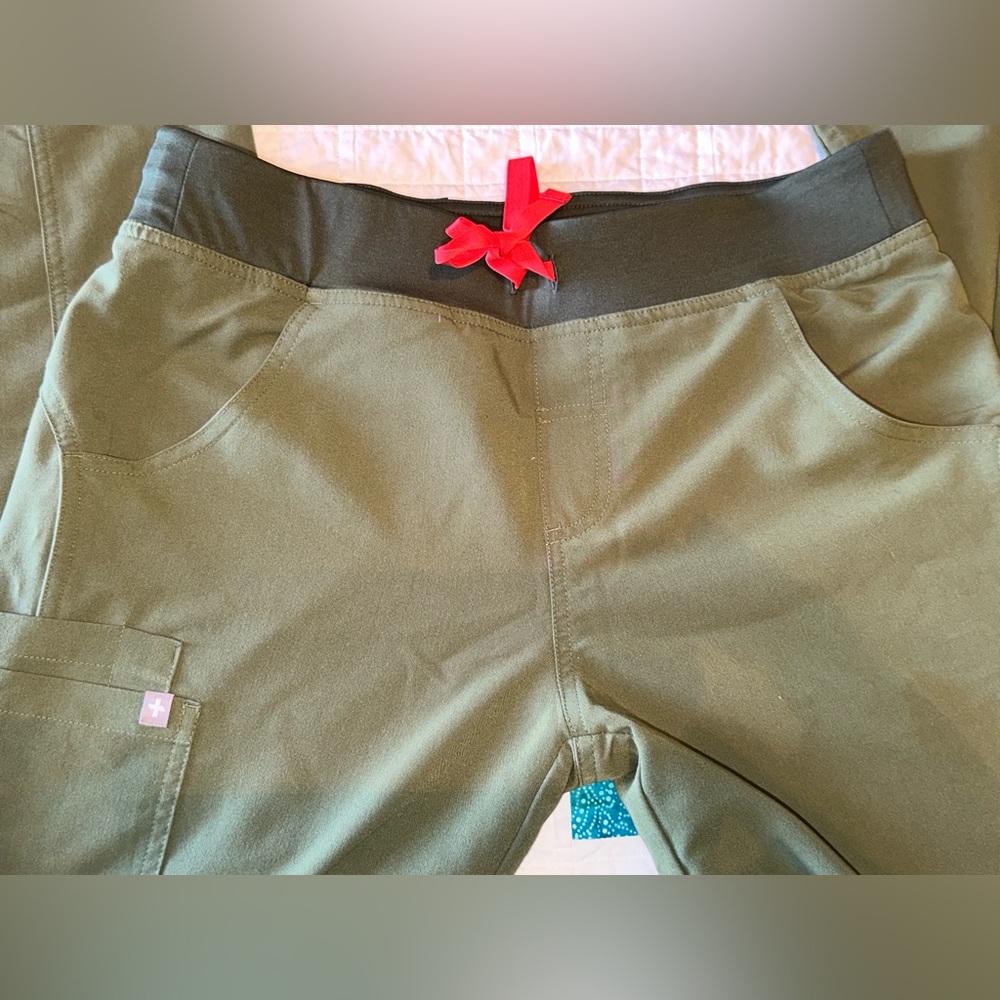 Figs Kade Scrub Pants Olive